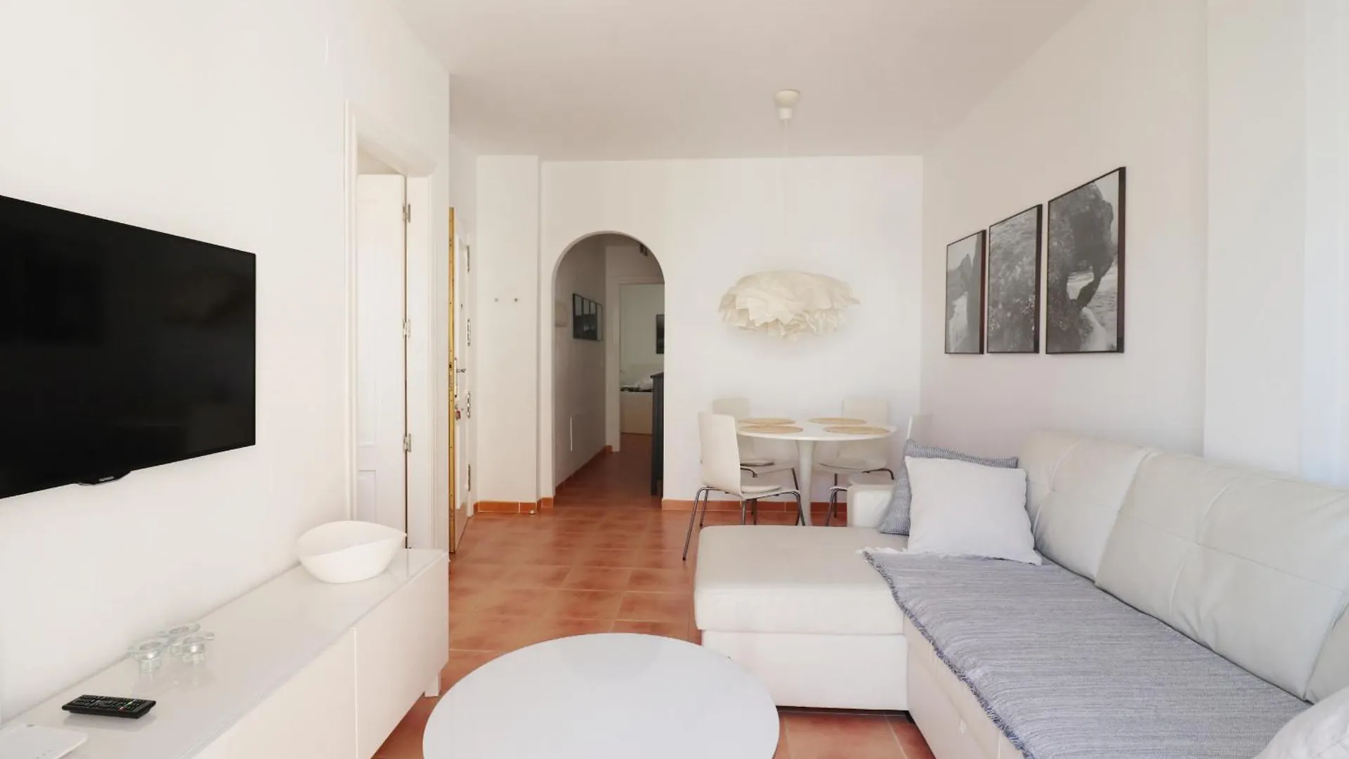 Apartamento Pescia Con Piscina En Centro De Nerja Spanien