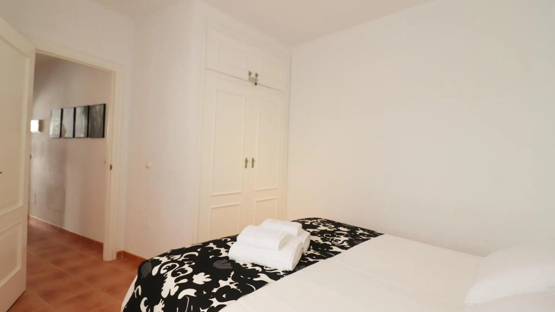 Apartamento Pescia Con Piscina En Centro De ネルハ 0*,